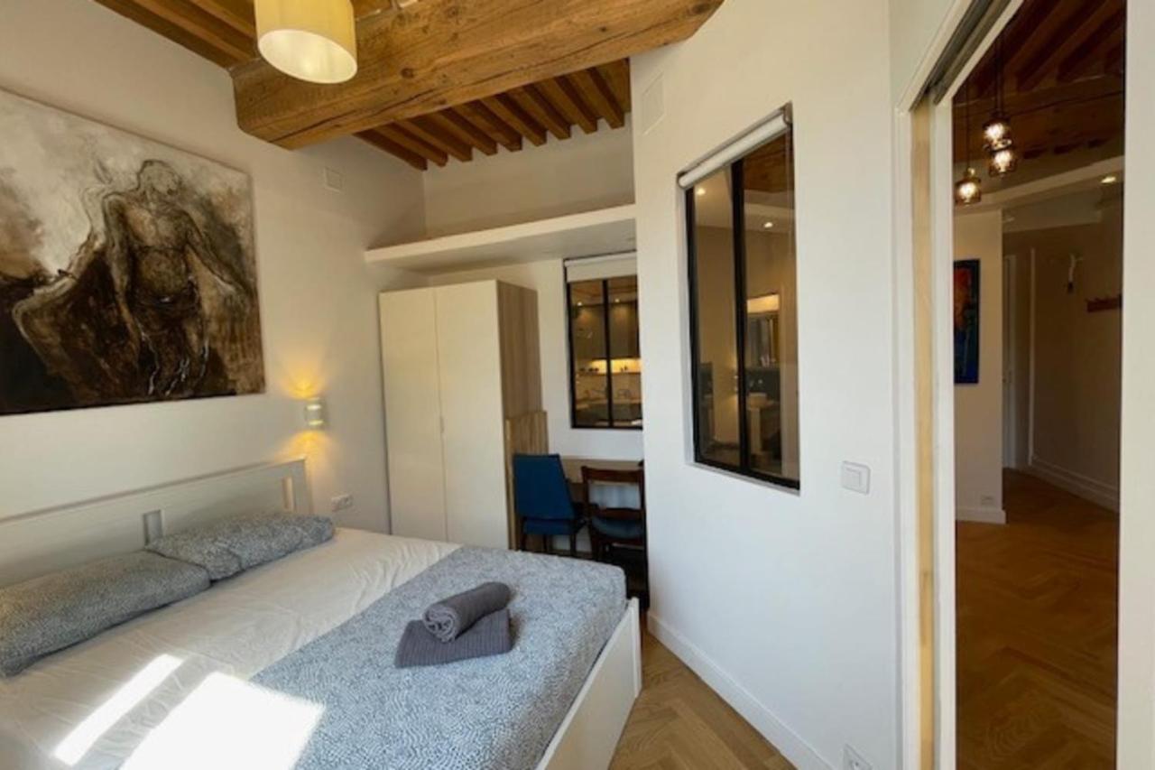 Le Petit St Pierre Charmant 2 Pers Valmy Lyon Exterior photo